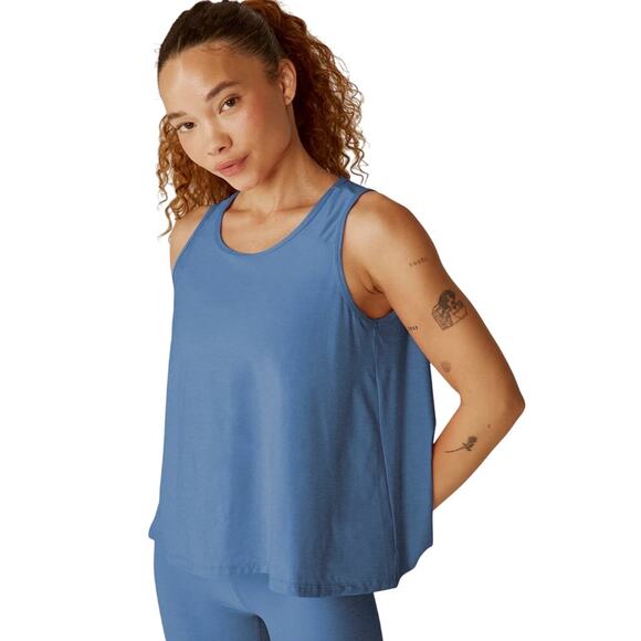 Beyond Yoga Featherweight Flutter Tank Sky Blue Heather Size S - Picture 2 of 11